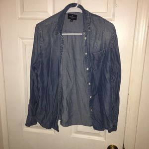 Ultra soft American Eagle  denim button down !!!!